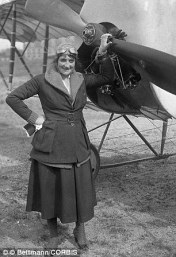 article-2510471-19885D8900000578-320_306x448