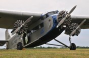eea-trimotor